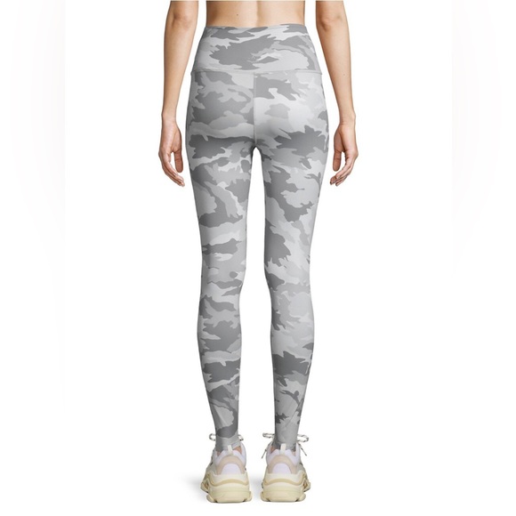Beyond Yoga Grey Camo Leggings - Picture 2 of 7